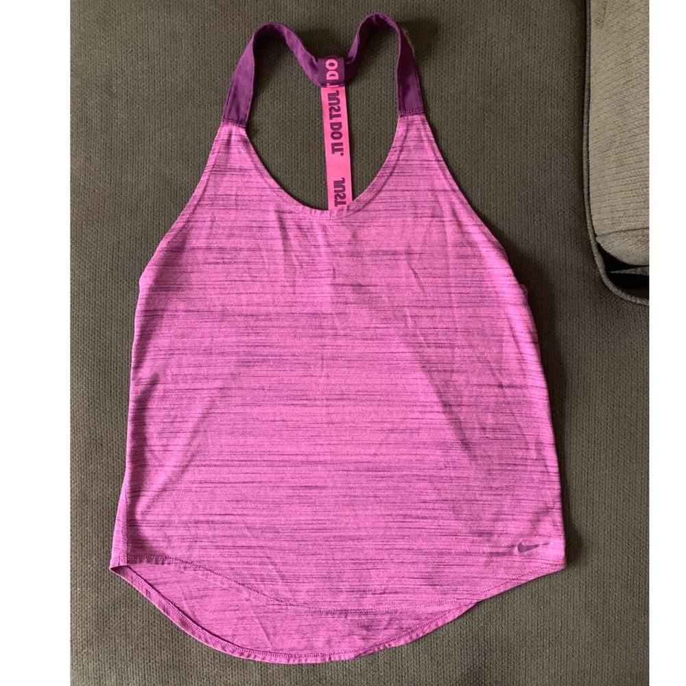 Nike women’s tank